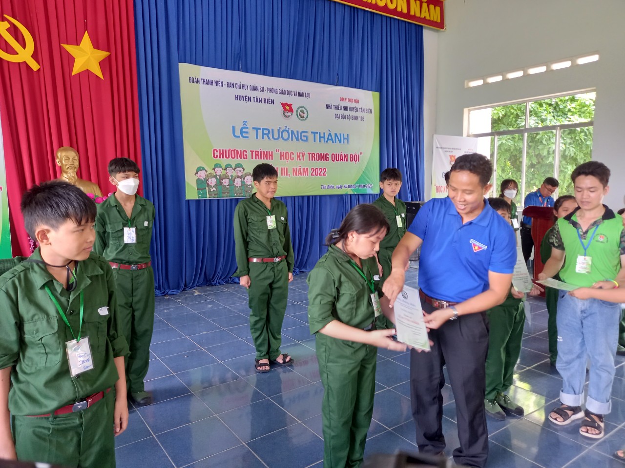 Tân Biên hoàn thành Chương trình Học kỳ Quân đội cho 57 em học sinh lần thứ III năm 2022