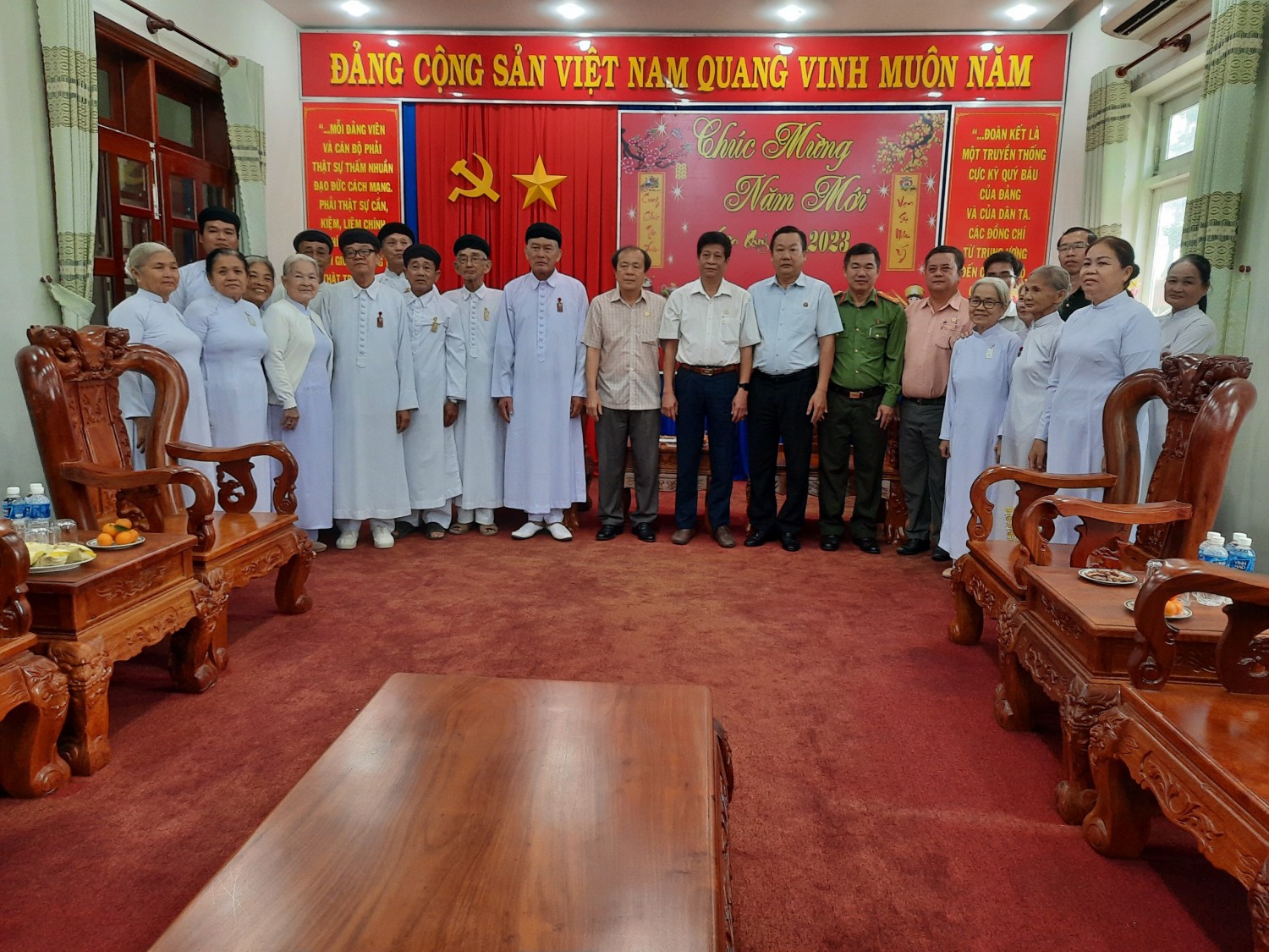 Ban Đại diện Hội thánh Cao Đài Tây Ninh Thăm chúc tết lãnh đạo  huyện Tân Biên