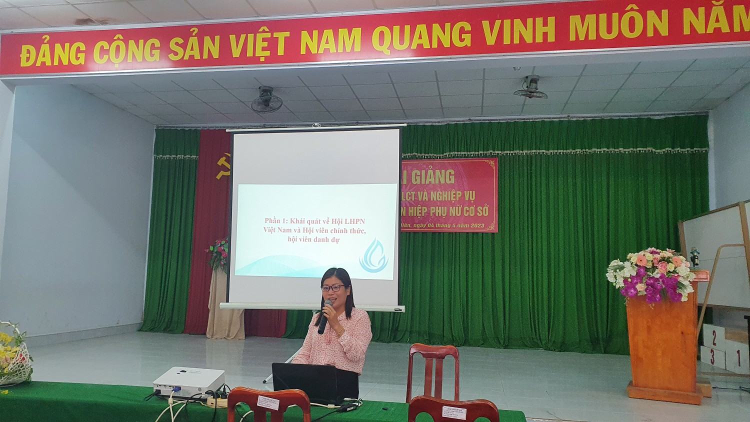 Tân Biên: Bồi dưỡng LLCT và nghiệp vụ cho cán bộ Hội LHPN cơ sở.