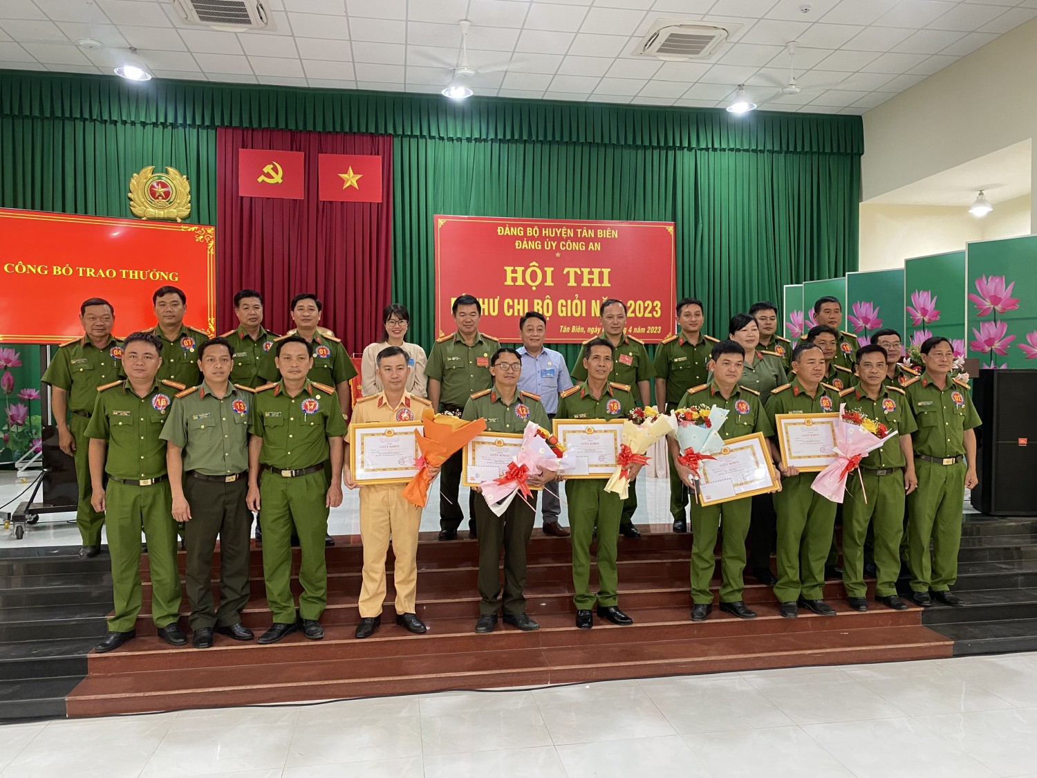 Tân Biên Hội thi bí thư chi bộ giỏi trong lực lượng Công an huyện năm 2023