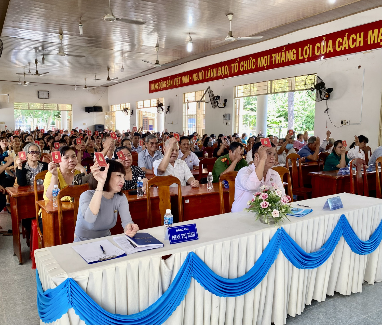Đảng ủy thị trấn Tân Biên: Hội nghị đảng viên 6 tháng đầu năm 2023