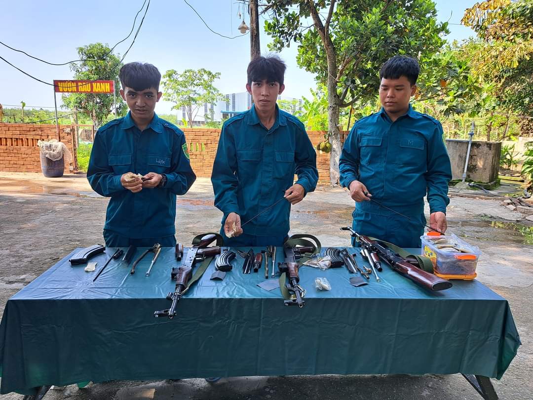 Ban CHQS huyện Tân Biên rút kinh nghiệm xây dựng điểm về huấn luyện