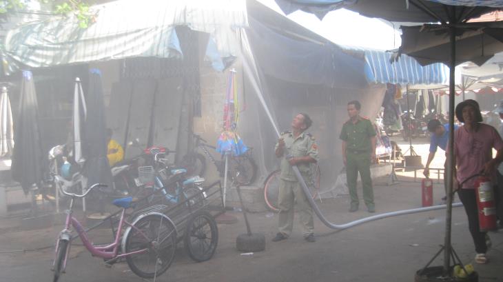 Chợ Tân Biên thực tập phương án chữa cháy và cứu nạn, cứu hộ