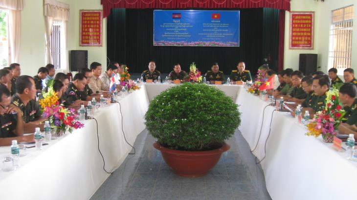 Ban Chỉ huy quân sự huyện Tân Biên và Chi Khu quân sự các huyện biên giới Campuchia tổng kết hoạt động hợp tác năm 2018.
