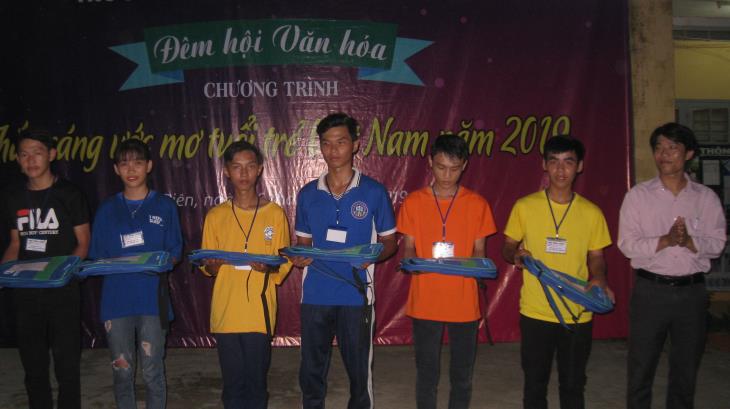 Trường THPT Nguyễn An Ninh tổ chức chương trình 