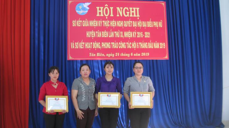 Hội LHPN huyện Tân Biên Hội nghị giữa nhiệm kỳ 2016-2021