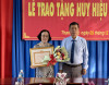 Tân Biên trao Huy hiệu Đảng 30 năm tuổi Đảng cho đảng viên thuộc Đảng uỷ xã Thạnh Tây