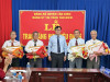 Tân Biên: Trao tặng Huy hiệu Đảng cho 4 đảng viên thuộc Đảng ủy thị trấn