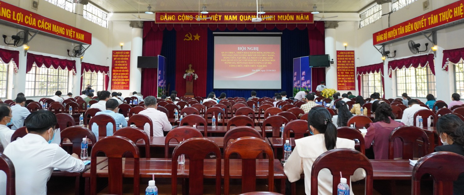 Tân Biên tổ chức tổng kết cuộc thi trực tuyến “Tìm hiểu về bầu cử đại biểu Quốc hội và bầu cử đại biểu Hội đồng nhân dân các cấp”
