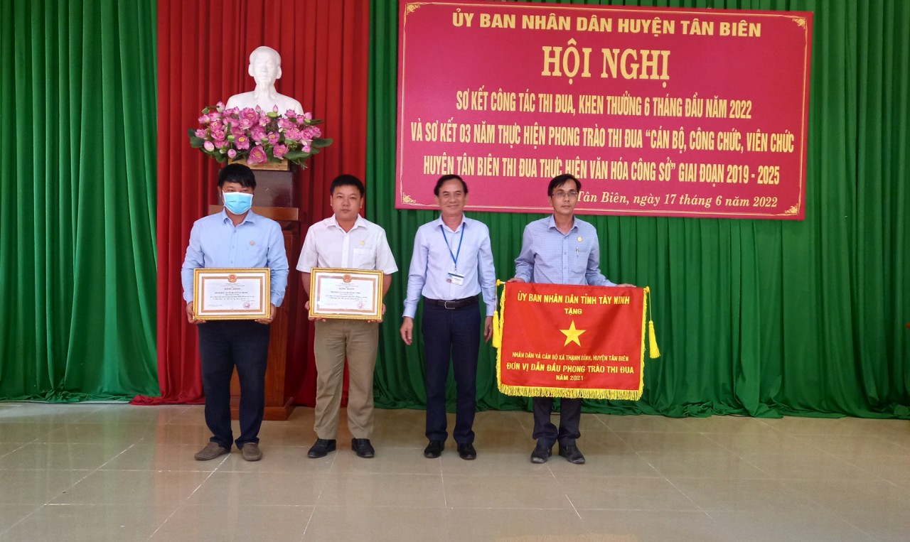 Tân Biên Sơ kết công tác thi đua khen thưởng 6 tháng đầu năm 2022