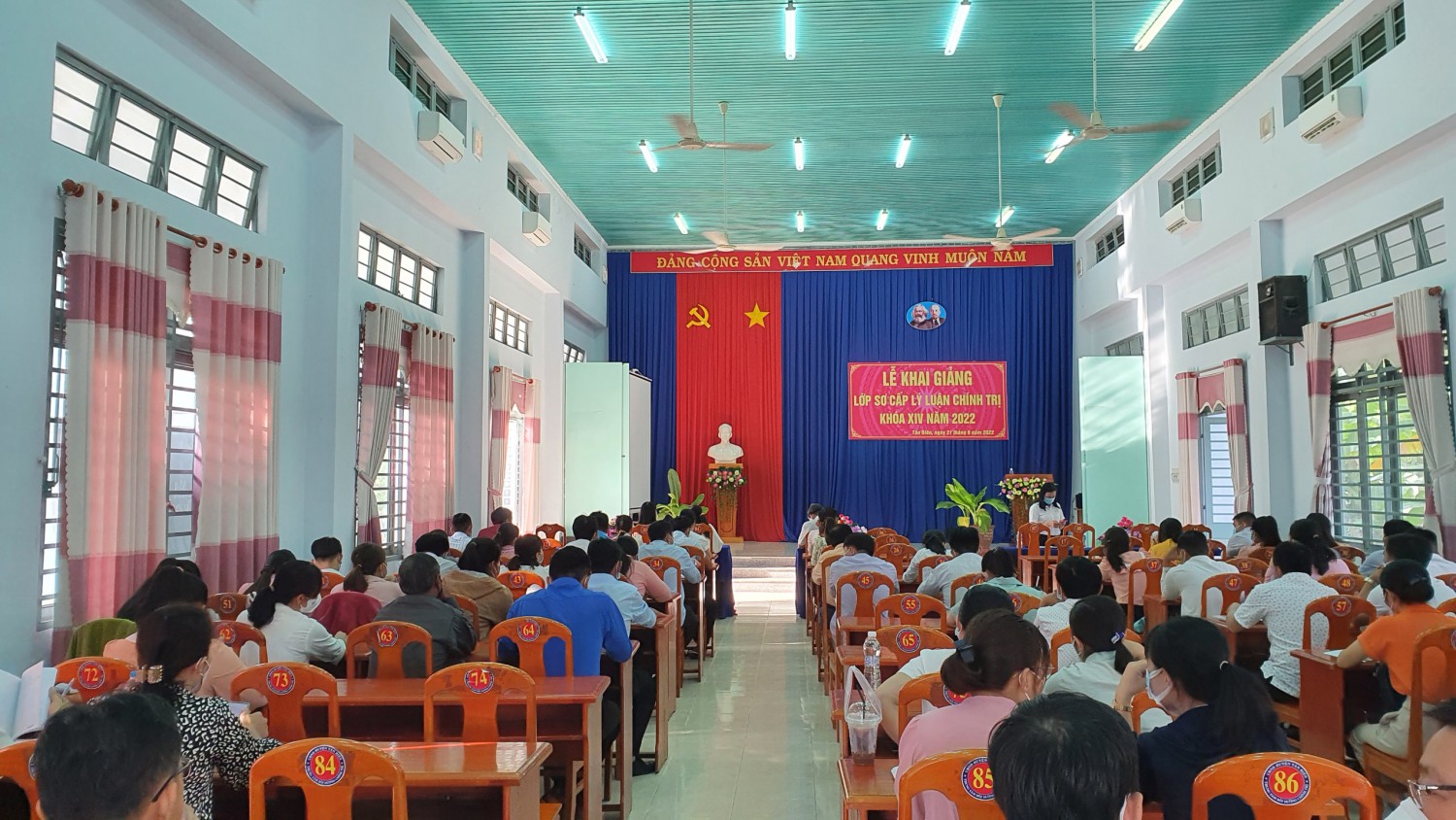 Tân Biên Khai giảng lớp sơ cấp Lý luận Chính trị khóa XIV năm 2022
