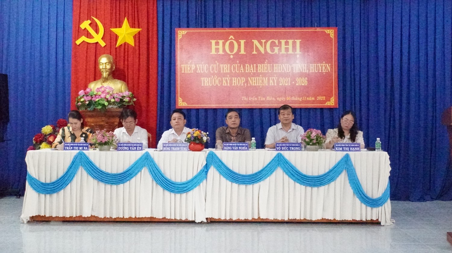 Phó chủ tịch thường trực UBND tỉnh Võ Đức Trong tiếp xúc cử tri Thị trấn Tân Biên