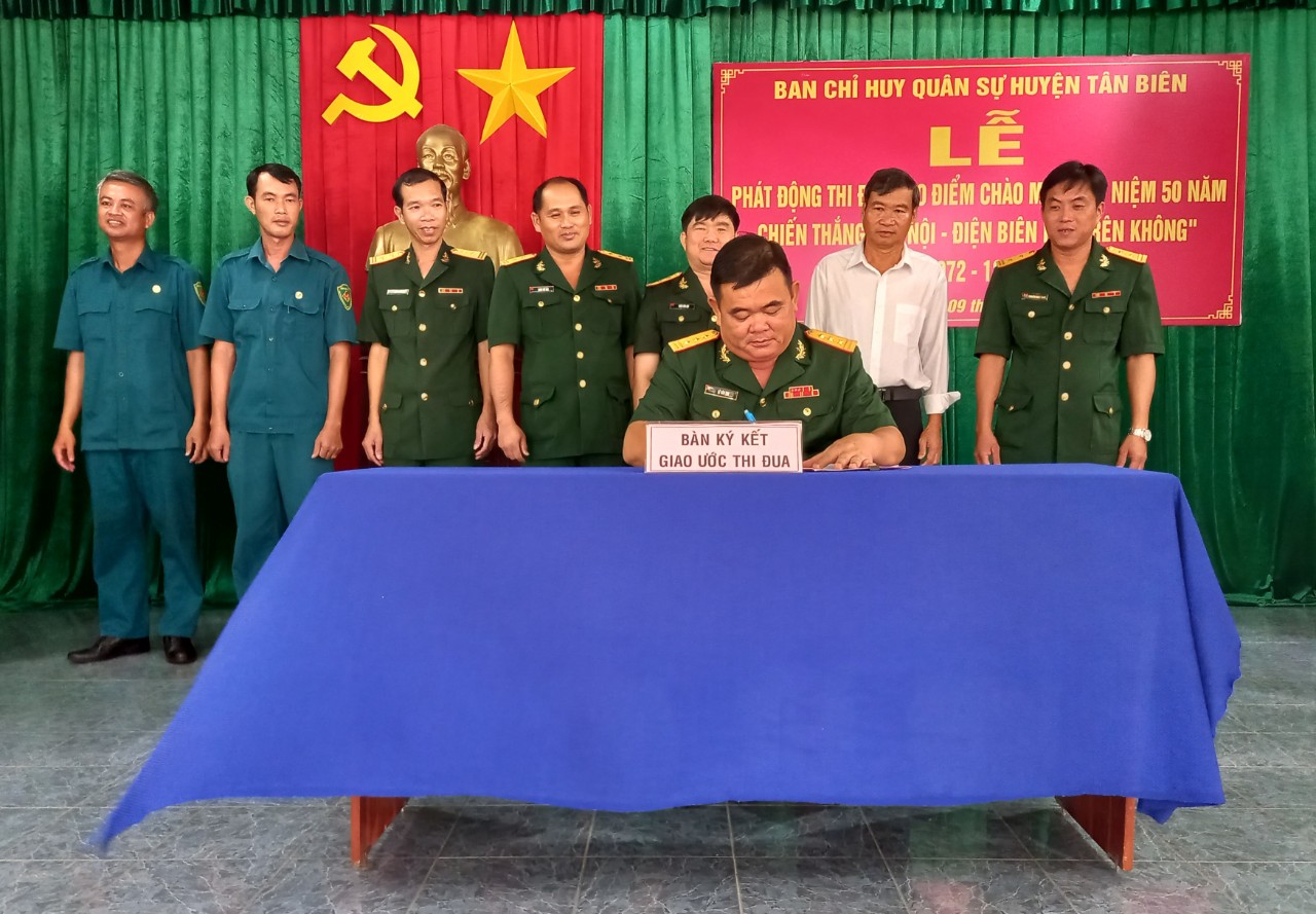 Ban CHQS huyện Tân Biên: Phát động đợt thi đua cao điểm chào mừng kỷ niệm 50 năm chiến thắng “Hà Nội – Điện Biên Phủ trên không”