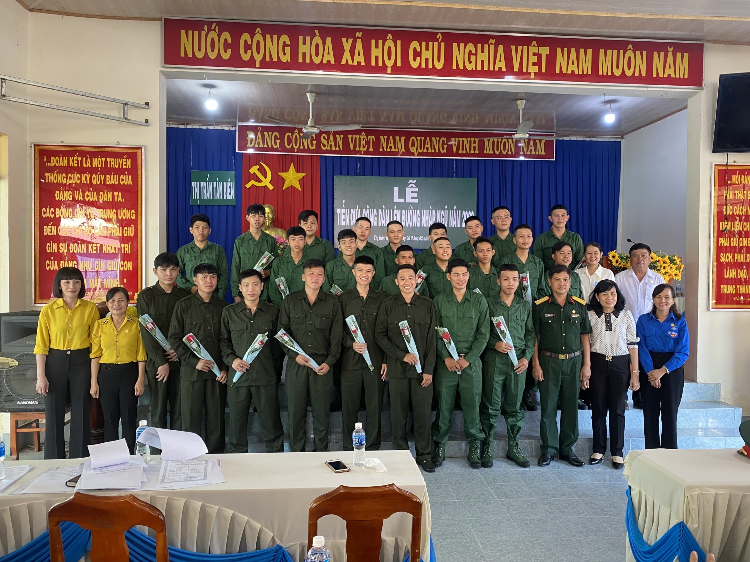 Các xã thị trấn huyện Tân Biên tổ chức lễ tiễn đưa thanh niên nhập ngũ   năm 2023