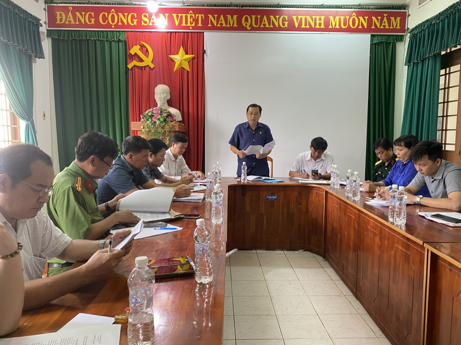 HĐND huyện Tân Biên giám sát công tác xử phạt vi phạm hành chính trong lĩnh vực ANTTATXH; phòng chống TNXH trên địa bàn xã Tân lập