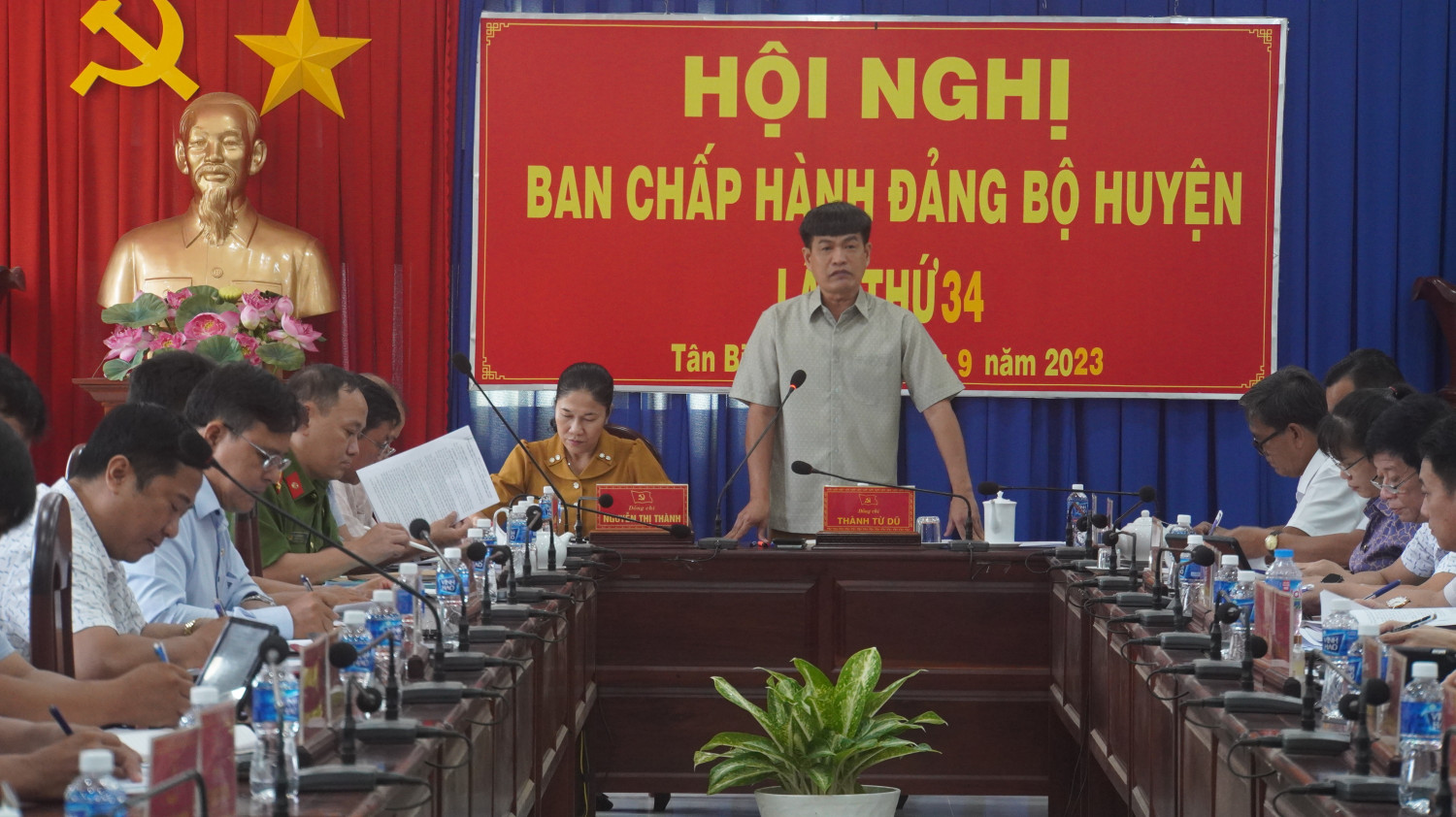 Huyện ủy Tân Biên hội nghị Ban Chấp hành Đảng bộ huyện lần thứ 34