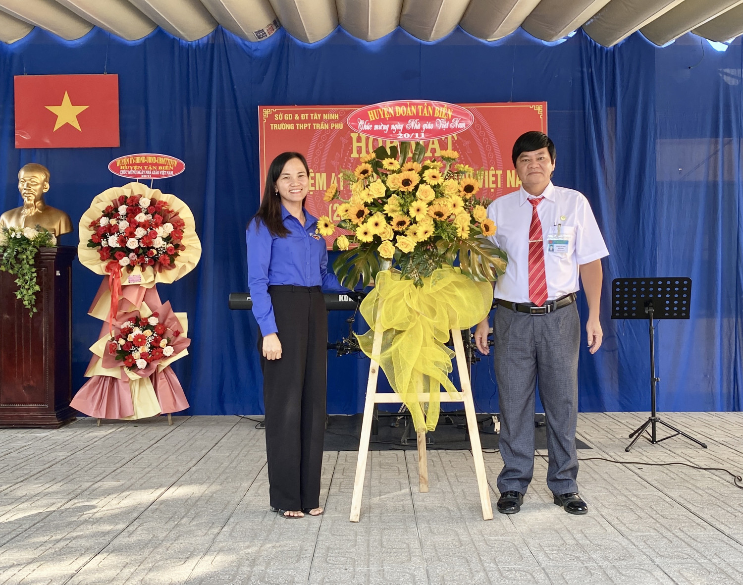 Trường THPT Trần Phú (huyện Tân Biên) tổ chức kỷ niệm 41 năm ngày Nhà giáo Việt Nam 20.11