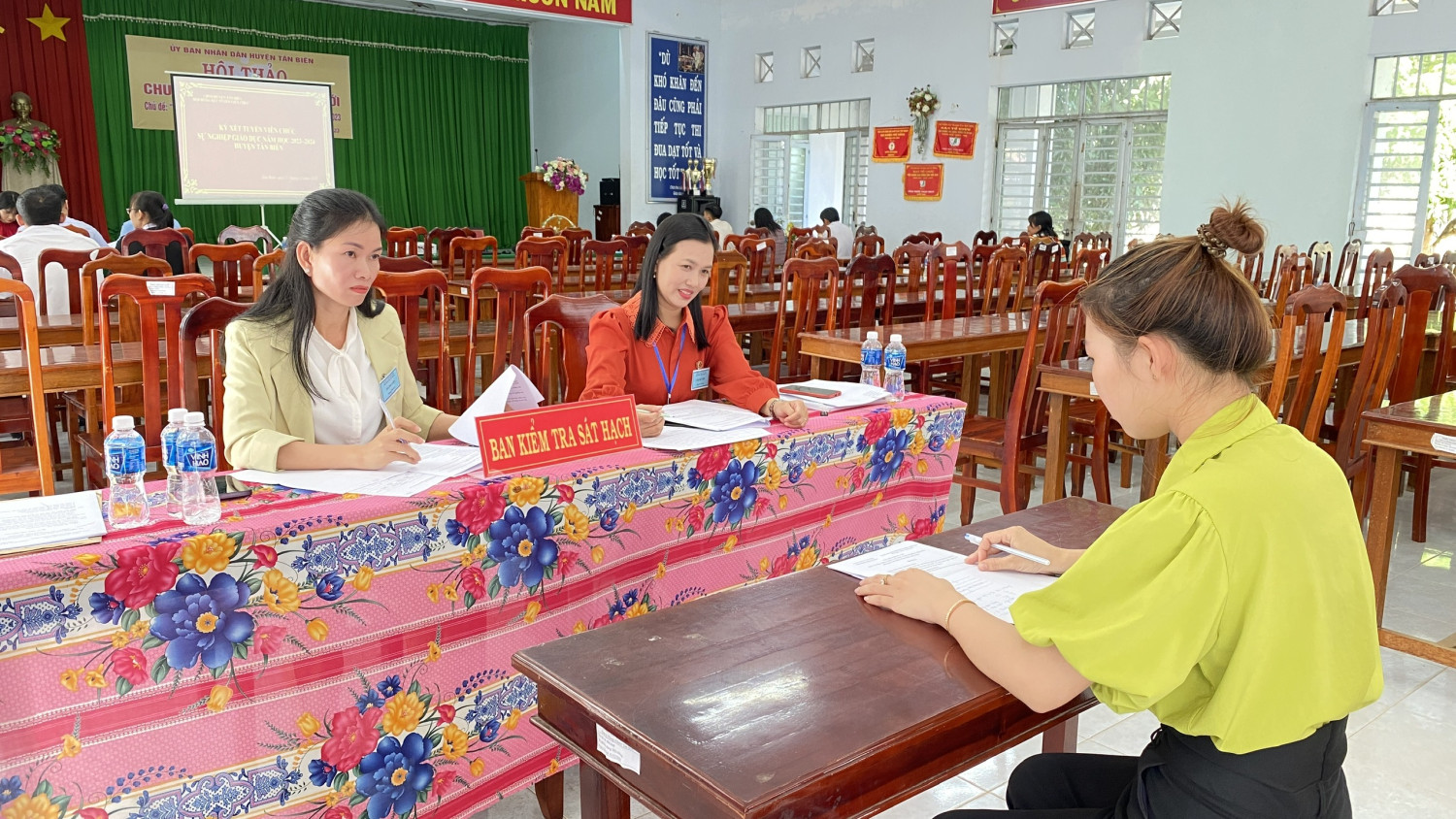 Tân Biên xét tuyển viên chức sự nghiệp giáo dục năm học 2023-2024