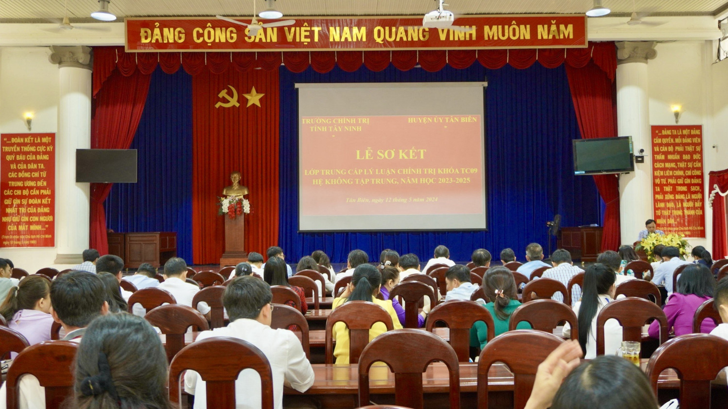 Tân Biên: Sơ Kết lớp Trung cấp lý luận Chính trị khóa TC09, hệ không tập trung, năm học 2023 – 2025 (mở tại huyện Tân Biên)