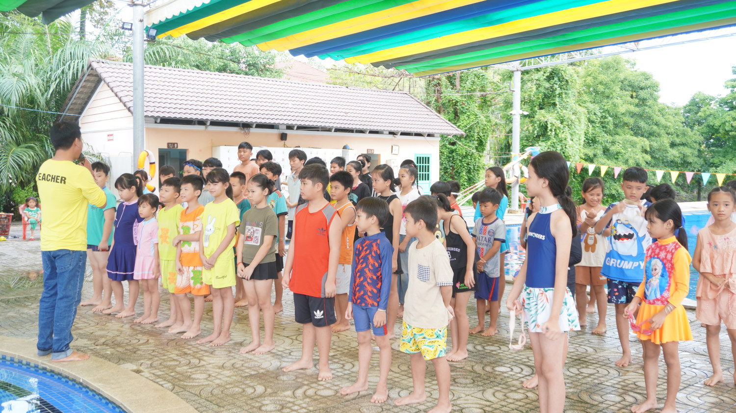 Tân Biên: Tổ chức khai giảng lớp dạy bơi miễn phí cho trẻ em trên địa bàn huyện Tân Biên năm 2024