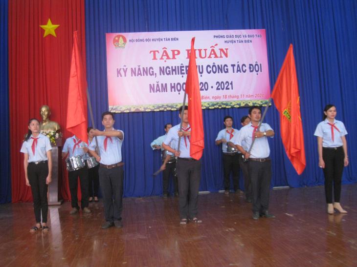 Tân Biên: Tập huấn kỹ năng, nghiệp vụ công tác Đội năm học 2020-2021