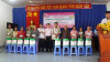 Chi nhánh Ngân hàng Chính sách xã hội tỉnh Tây Ninh trao tặng quà tết cho hộ nghèo, hộ gia đình chính sách.