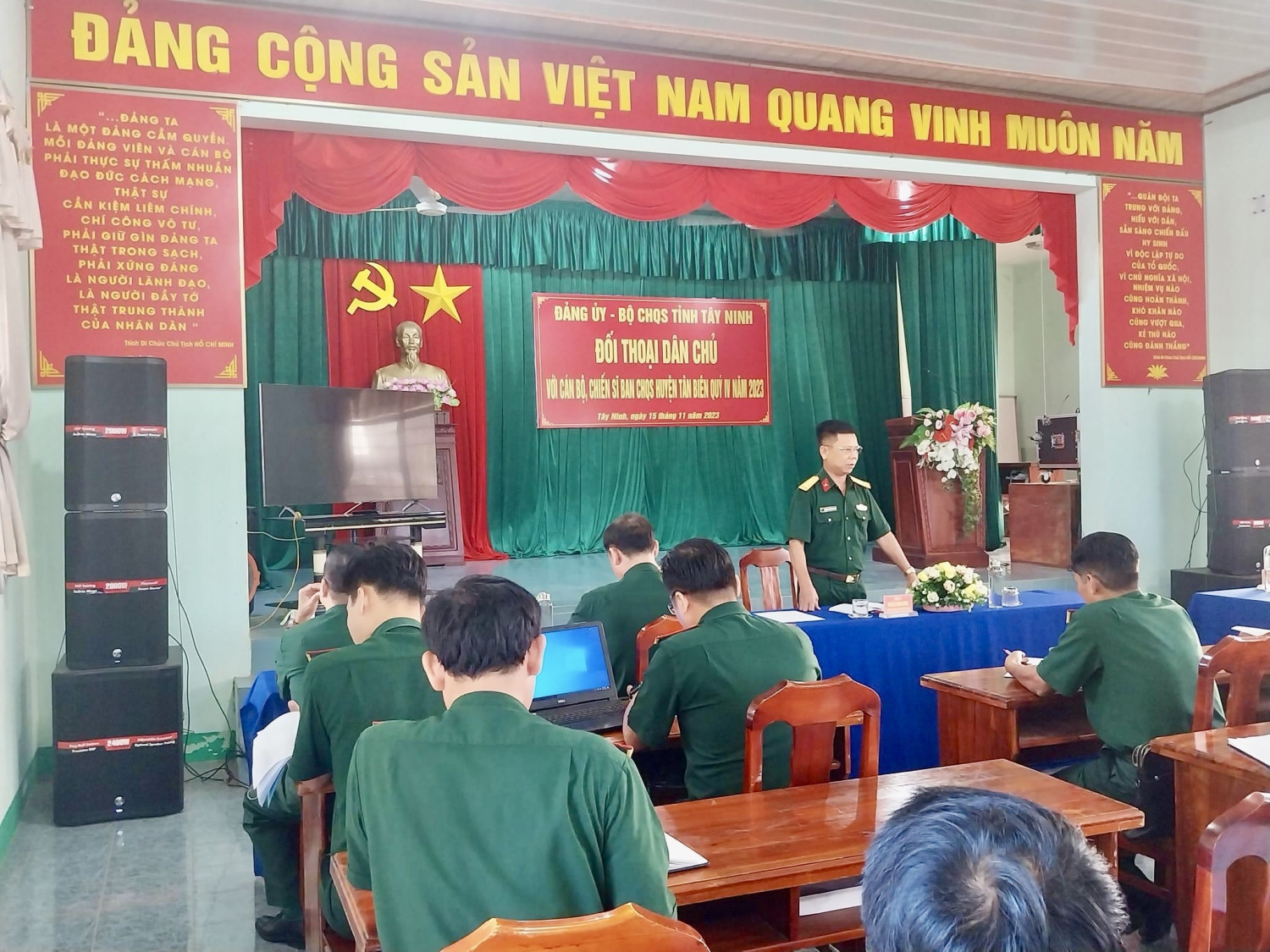 Chính uỷ Bộ CHQS tỉnh Đối thoại với cán bộ, chiến sĩ Ban CHQS huyện Tân Biên