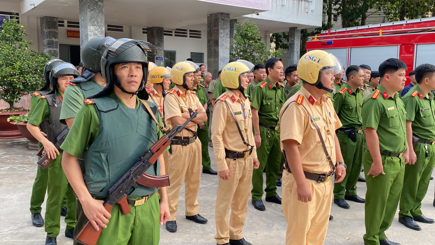 Tân Biên ra quân cao điểm tấn công, trấn áp tội phạm, đảm bảo an ninh trật tự Tết Nguyên đán Giáp Thìn năm 2024