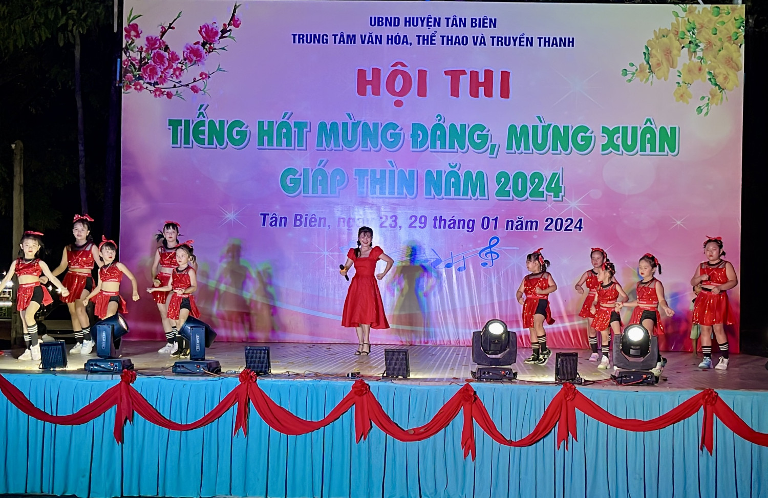 Tân Biên tổ chức Hội thi Tiếng hát mừng Đảng mừng xuân Giáp Thìn  năm 2024